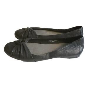 BORN Ballet Flat Shoes Womens 7.5 M Black Leather Slip On Casual Comfort Staple
